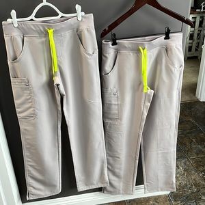 2 pairs of figs Kade cargo scrub pants xs, and 1 top xs